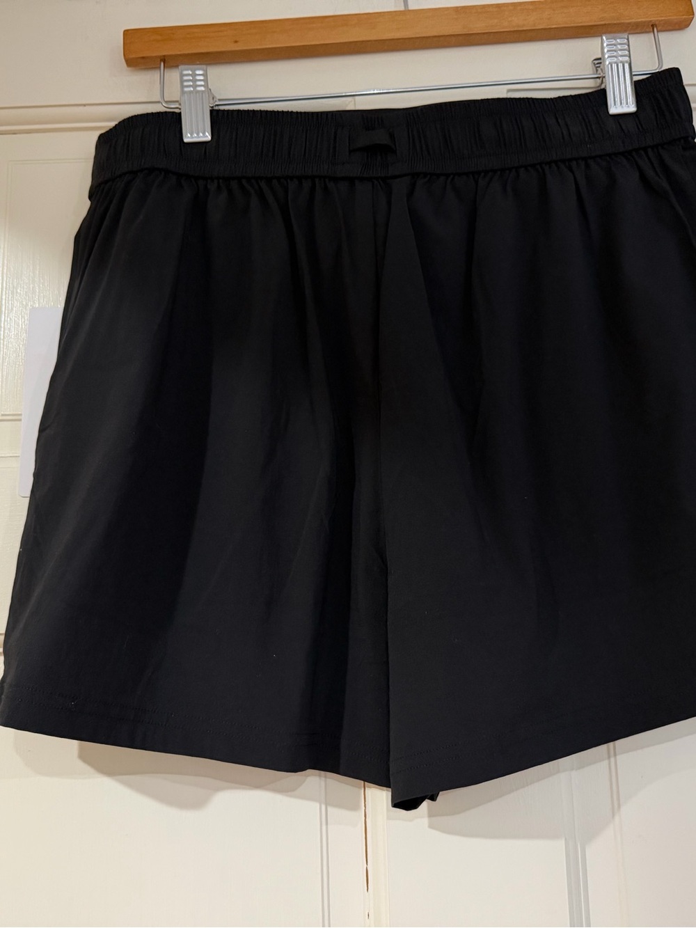 Athleta Highland Utility Shorts Black Size Small NWT! - Picture 6 of 7